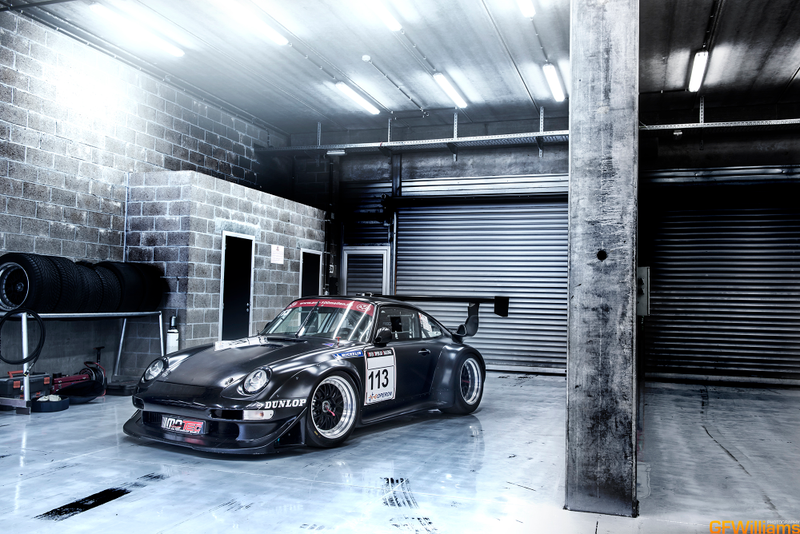 Illustration for article titled Classic Porsche Car Porn